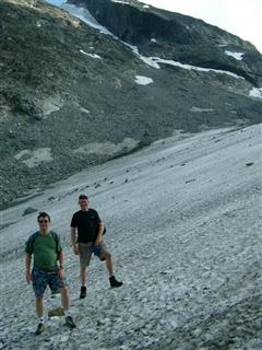 A glacier by the Leira